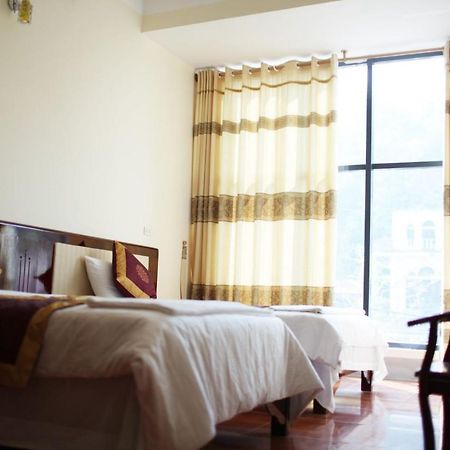Agri Hotel Diện Biên Phủ Exteriör bild